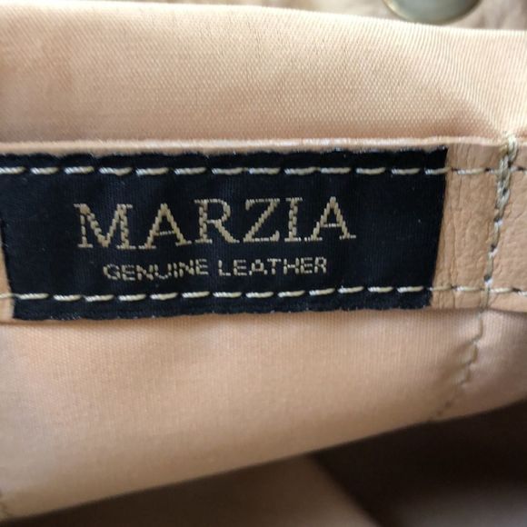 Mazia made in Italy butter soft leather extra light - Picture 8 of 10